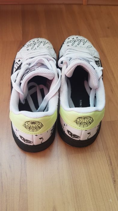 Adidas маратонки