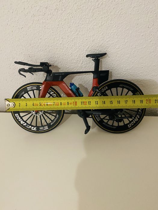 Bicicleta- macheta metalica