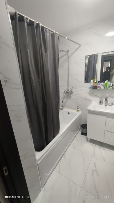 Фархадский квартал Г9А также рядом институт иностранных языков 3-х ком