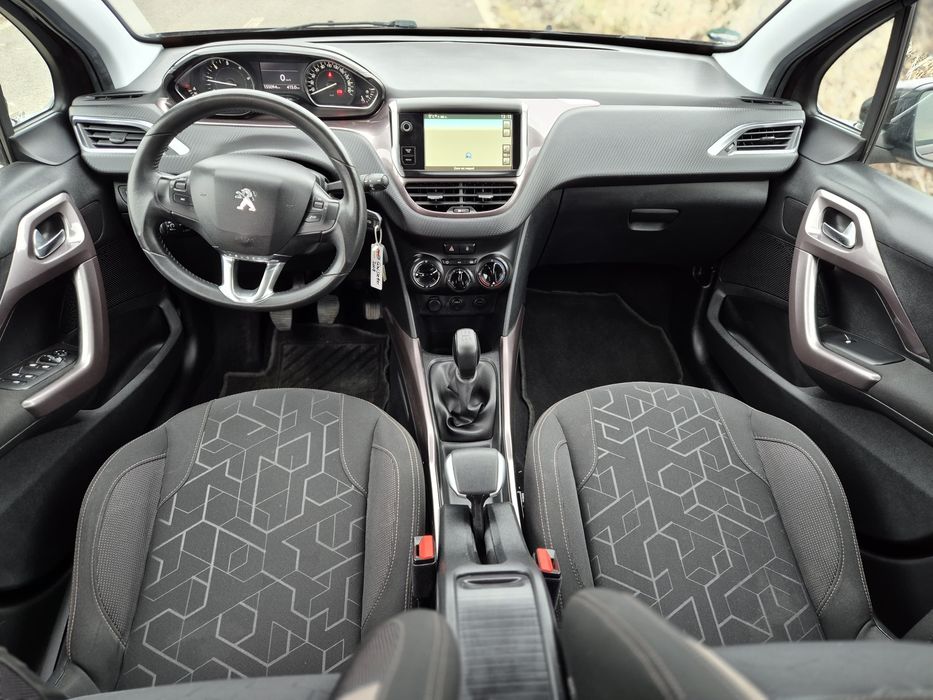 *Peugeot 2008 active* 1.6 hdi  2013  2 proprietari germania