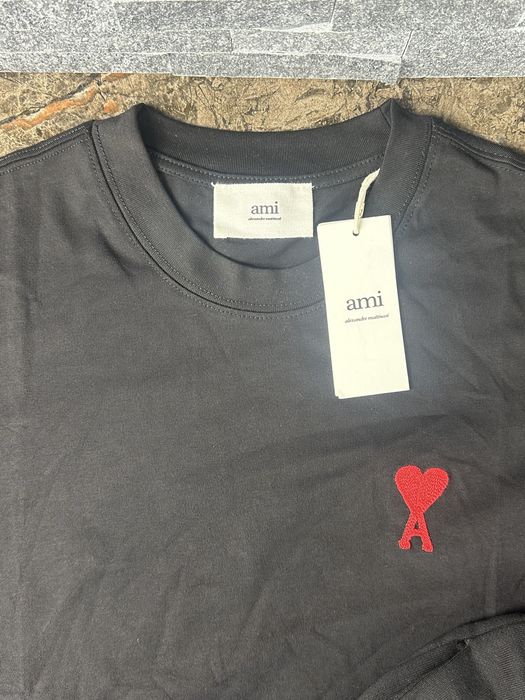 Compleu Ami Paris [tricou, pantaloni scurti]