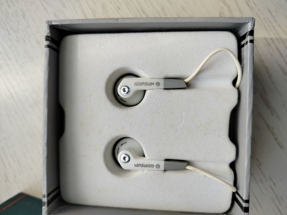 Новые наушники .