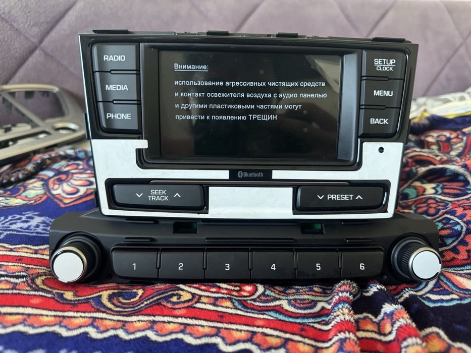 Продам штатную магнитолу на accent 21 года