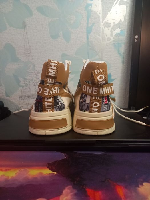 Кросовки EU 44.5/28 см. Новые