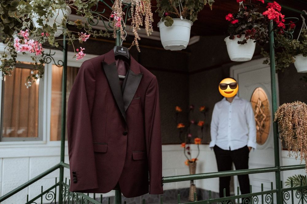 Vând rochie de mireasă + costum de mire – purtate o singură dată – sta