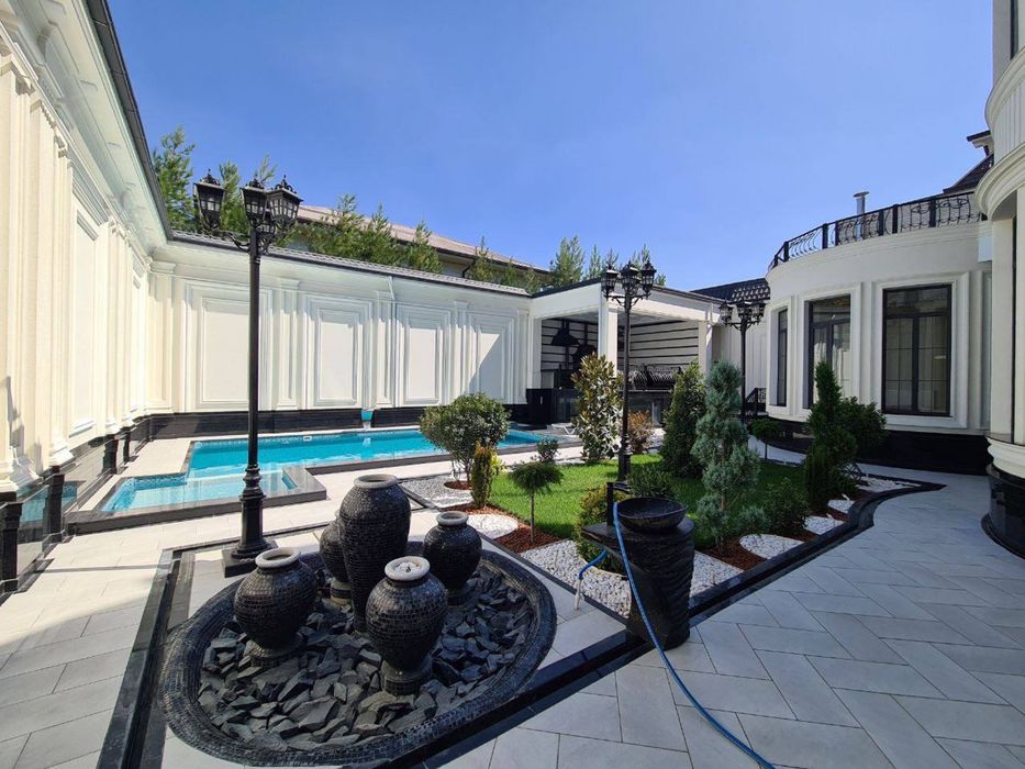 Продается Амир Темур Махалля  Дом 6 соток 8 комнат люкс ремонт