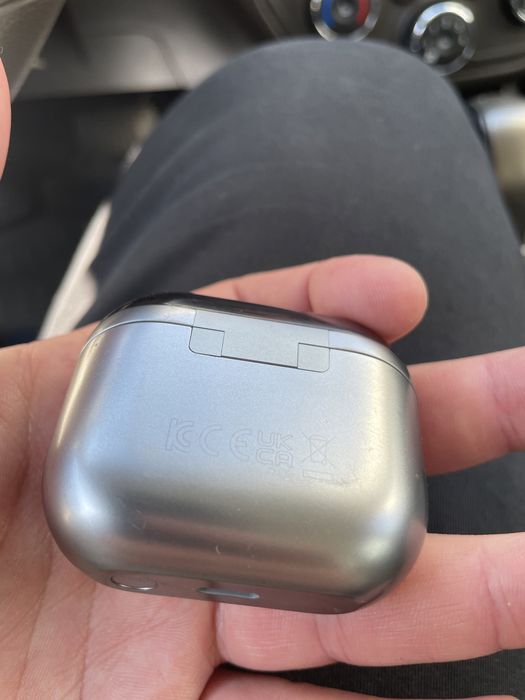 Samsung buds 3 кейс