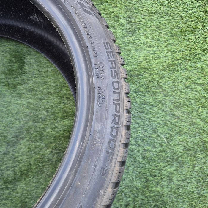 245 40 19 Nokian m+s O bucată