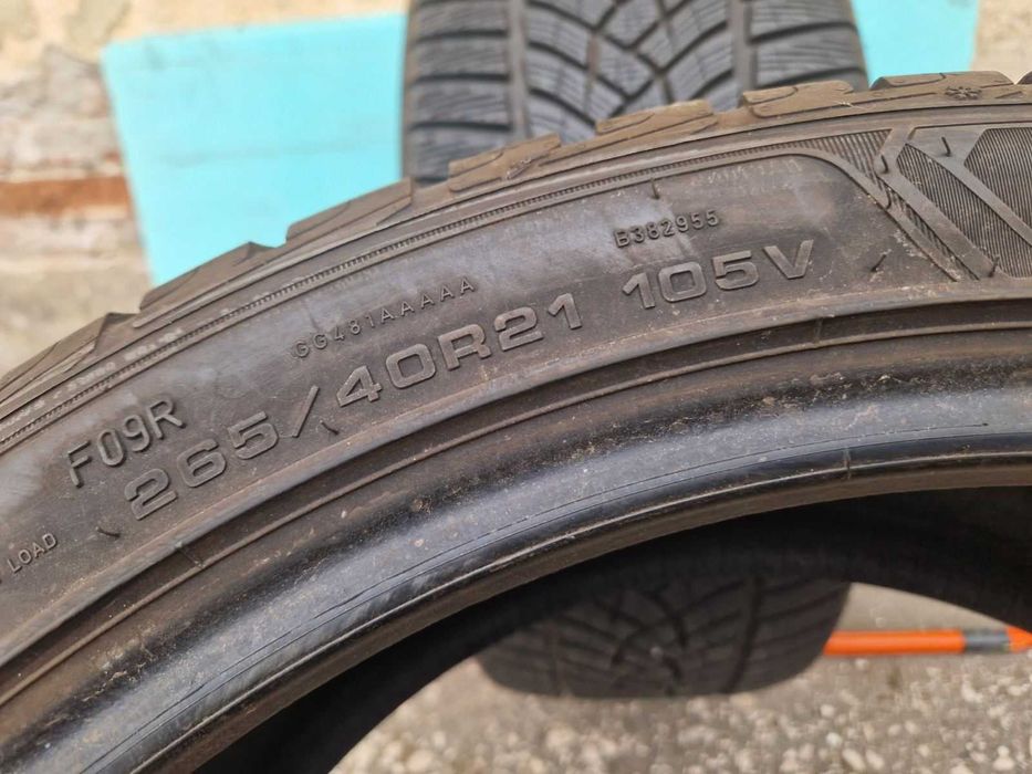2 Goodyear R21 265/40 Зимни гуми  DOT2623