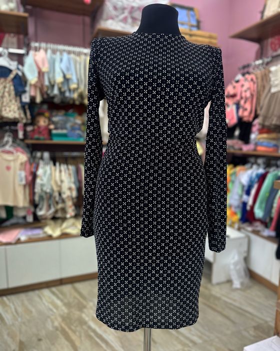 Продам нарядные платья