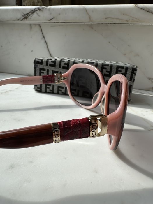 Оригинални дамски очила Fendi промо цена