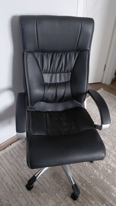 Кресло в офис б/у