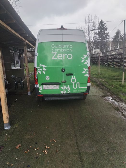 Мерцедес Benz 2021 година. Внос от Италия