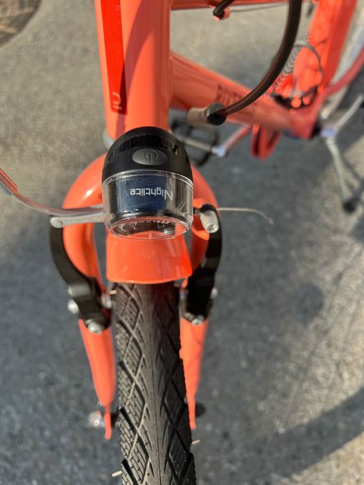 Vând Bicicletă De Oraș fete, model Btwin 500 24'' 9-12 Ani.