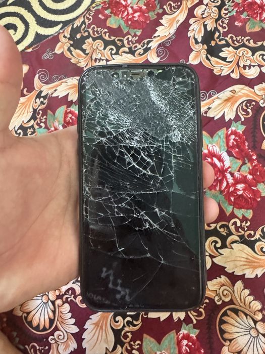 Экран сынған айфон хс