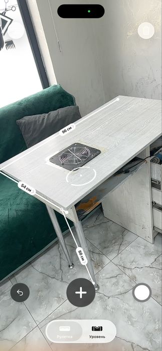 Маникюрный стол..