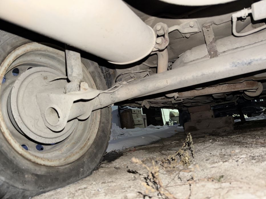 Задний балка от приоры оригинал