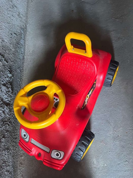 Детска кола за яздене