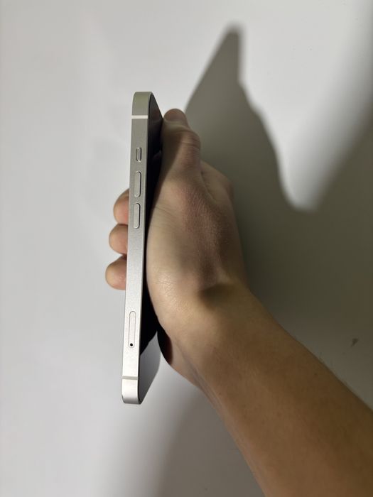 iPhone 13 128gb. (White)