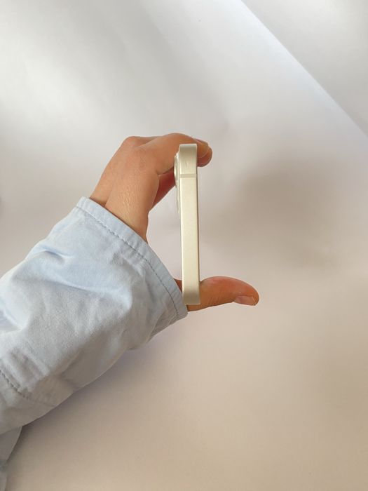 Iphone 13 white 128 GB