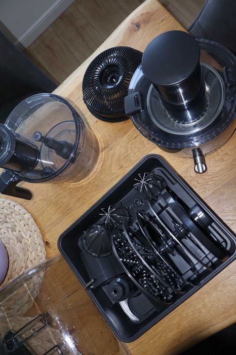 Кухненски робот Philips HR778