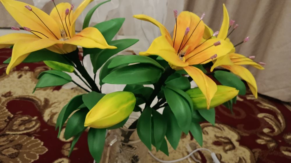 Продам декоративные цветы