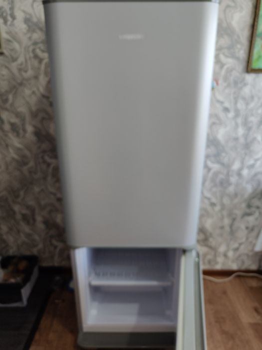 Холодильник Бирюса двухкамерный