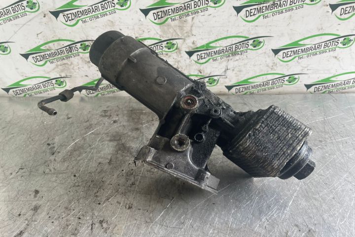 Carcasa filtru ulei 038 115 389 B Volkswagen VW Passat B5.5 (facelift