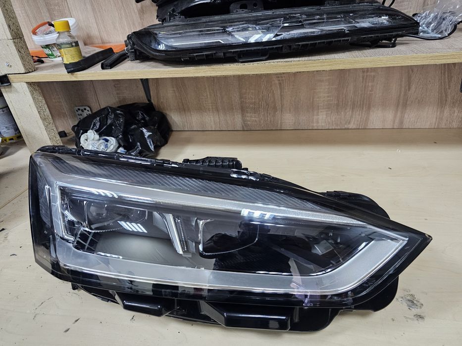 Десен фар фарове Audi A5 F5 desen far farove ауди а5 ф5