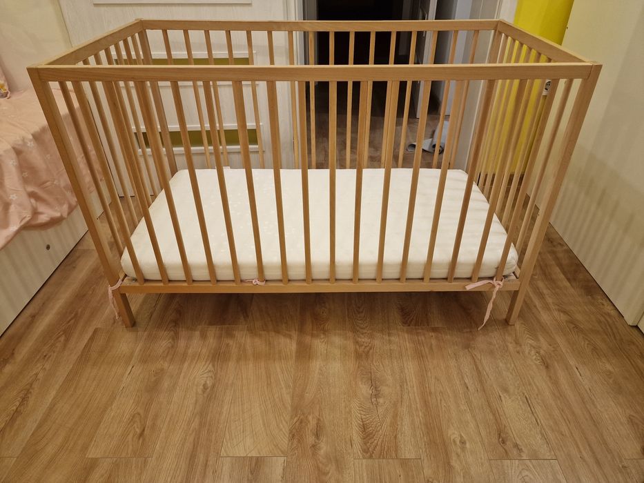 Кошара дървена 120*60см ИКЕА SNIGLAR с матрак и протектор повивалник