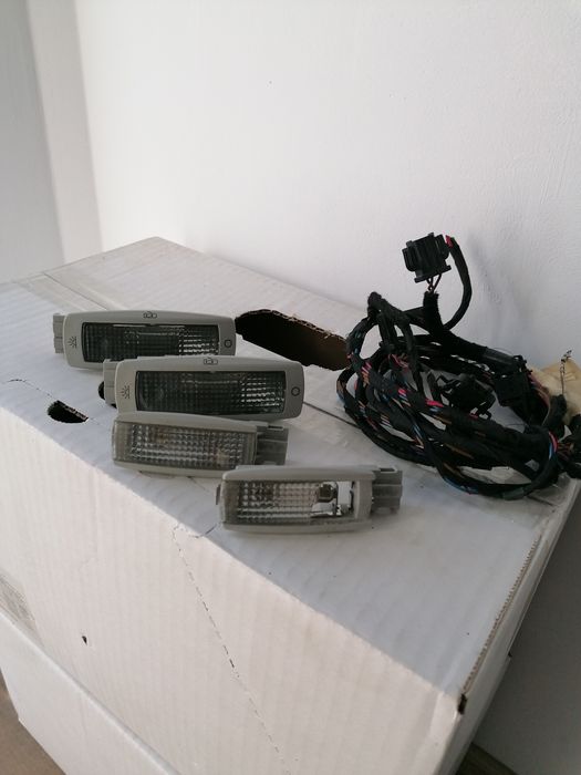 Piese Golf 4, lămpi, suport cric, husă de volan
