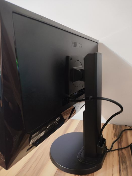 Монитор philips 234E