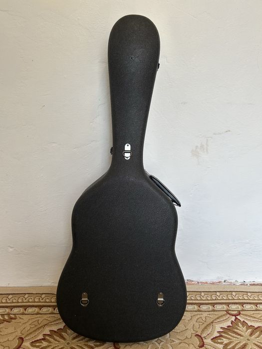 Распродажа! Кейс для гитаты