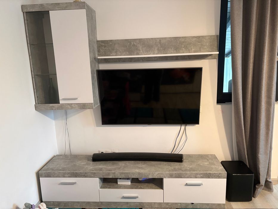 Set mobilier living si canapea