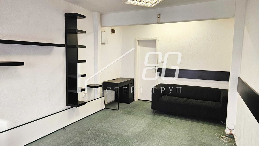 Офис в Варна-Зимно кино Тракия площ 25 цена 500