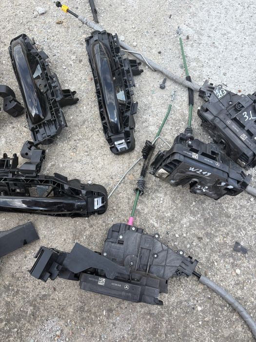 Mercedes w213 Е класа комби Брави и външни дръжки врати