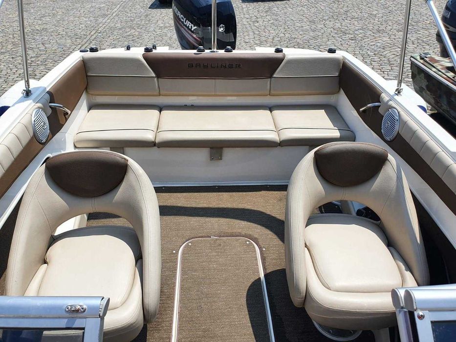Barca Bayliner Bowrider 180 - 2015 motor outdoor Mercury  150cp - 2018