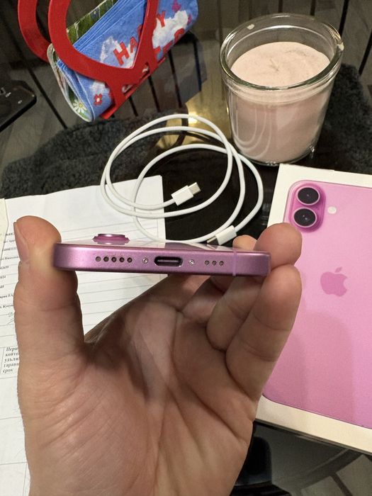 IPhone 16 Pink 128GB в гаранция