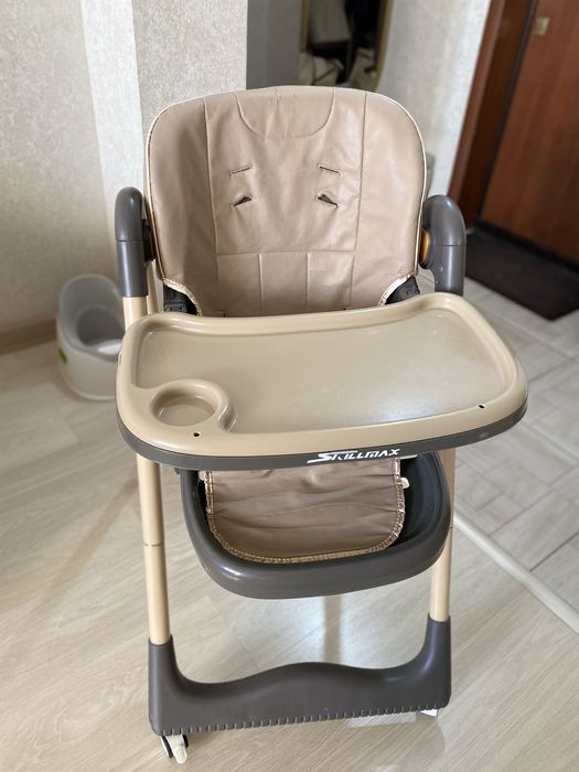 Стульчик для кормление детей
