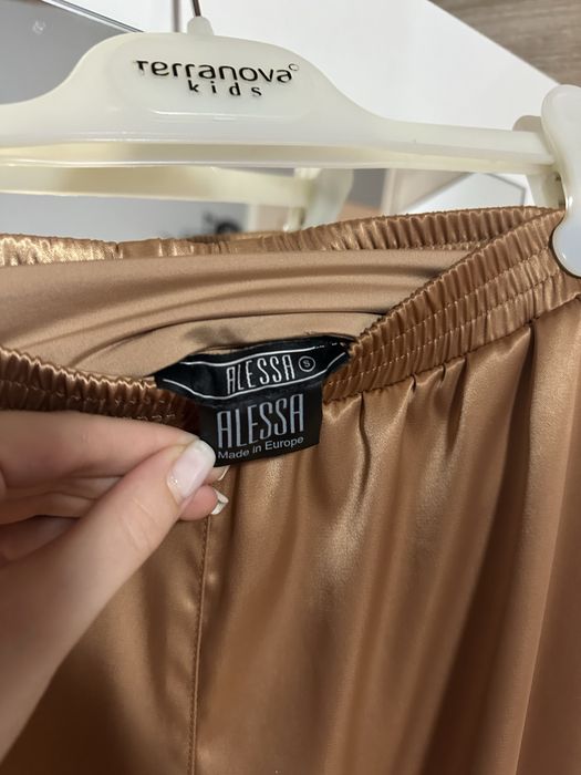 Нов сатенен панталон ALESSA