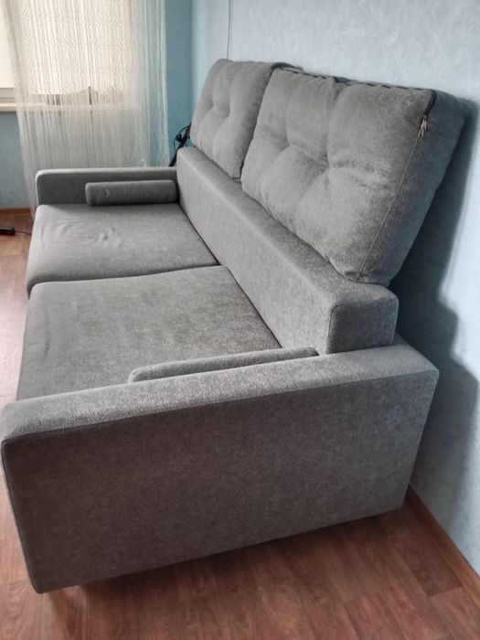 Продам трехместный диван