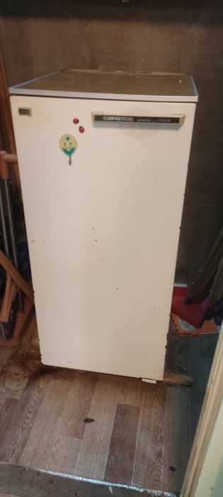 Продаю холодильник