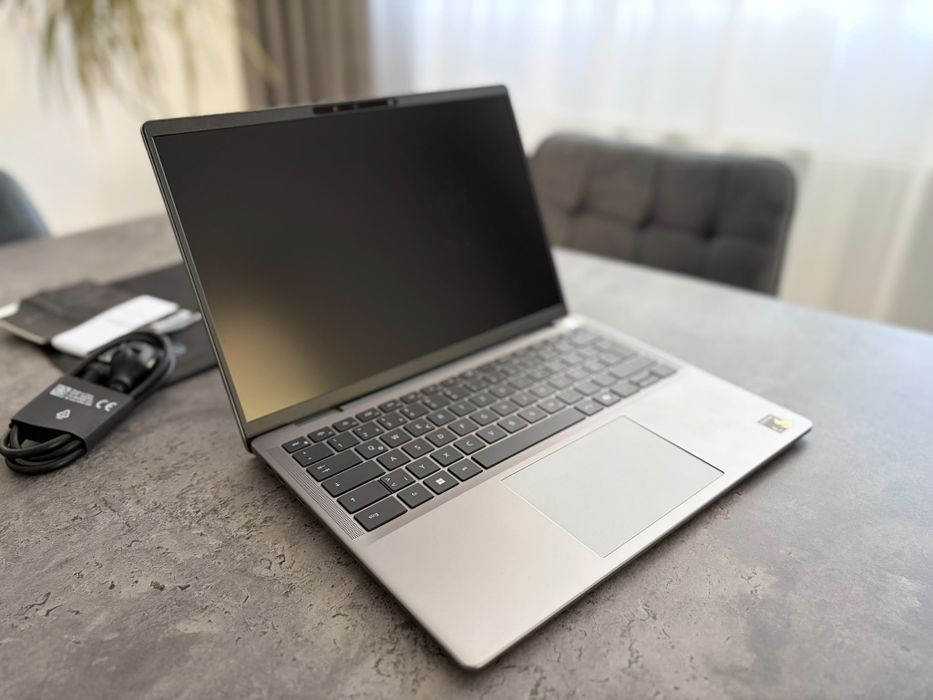 Laptop DELL Latitude 7455, Touchscreen, 32 GB RAM LPDDR5x, 512 GB SSD