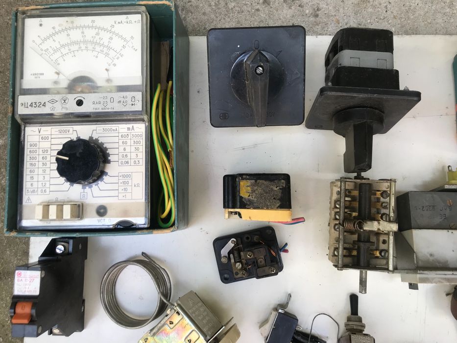 уред TeleVar ,ел стабилизатори, и РпгТ,сешоар Zelmer