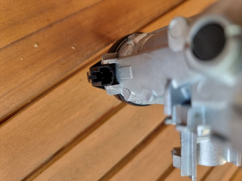 Contact pornire #NOU + lama cheie briceag VW Golf 5 Jetta A3 Octavia 2