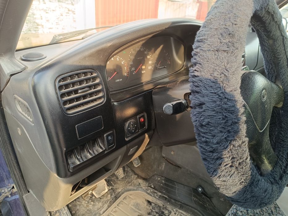 Автомобиль киа спортейж