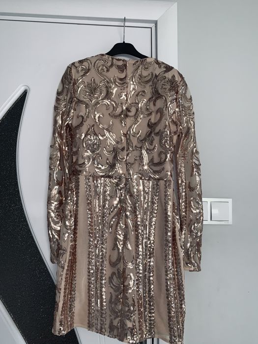 Рокля за официлани поводи