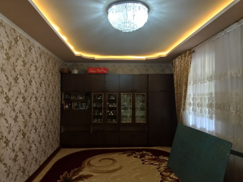 Уй сотилади. Тинч жойда жойлашган ахил кушнилар