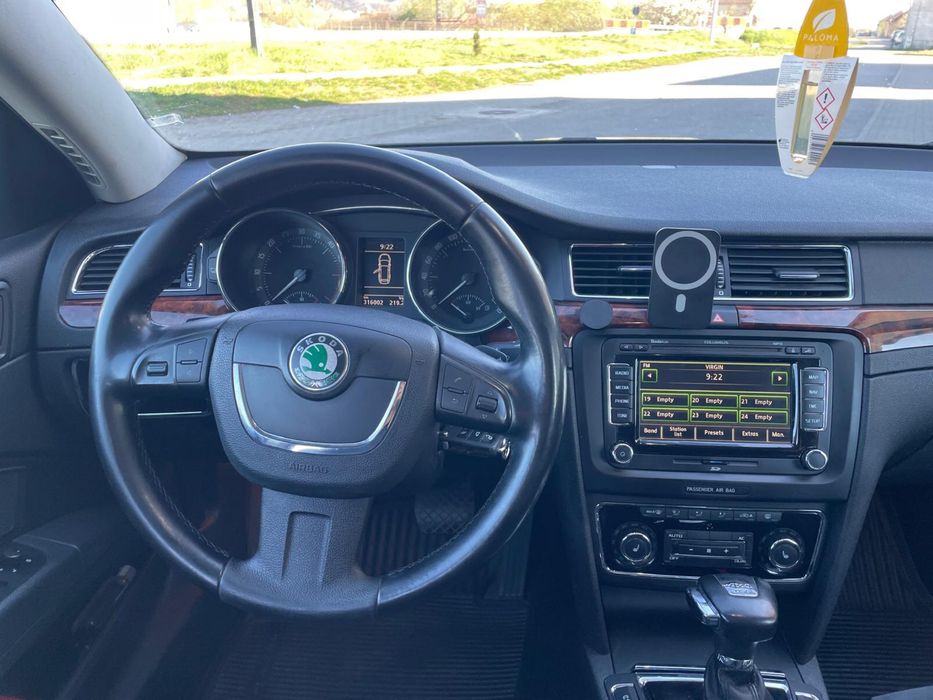 Skoda Superb ~ 4x4 ~Carlig