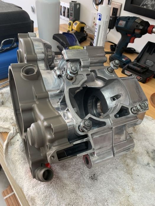 Ofer servici de reparatii motoare în 2t și 4 timpi